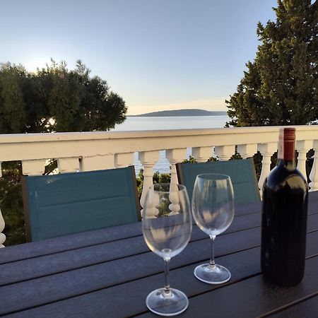Apartments With Sea View Drvenik Makarska Riviera Εξωτερικό φωτογραφία
