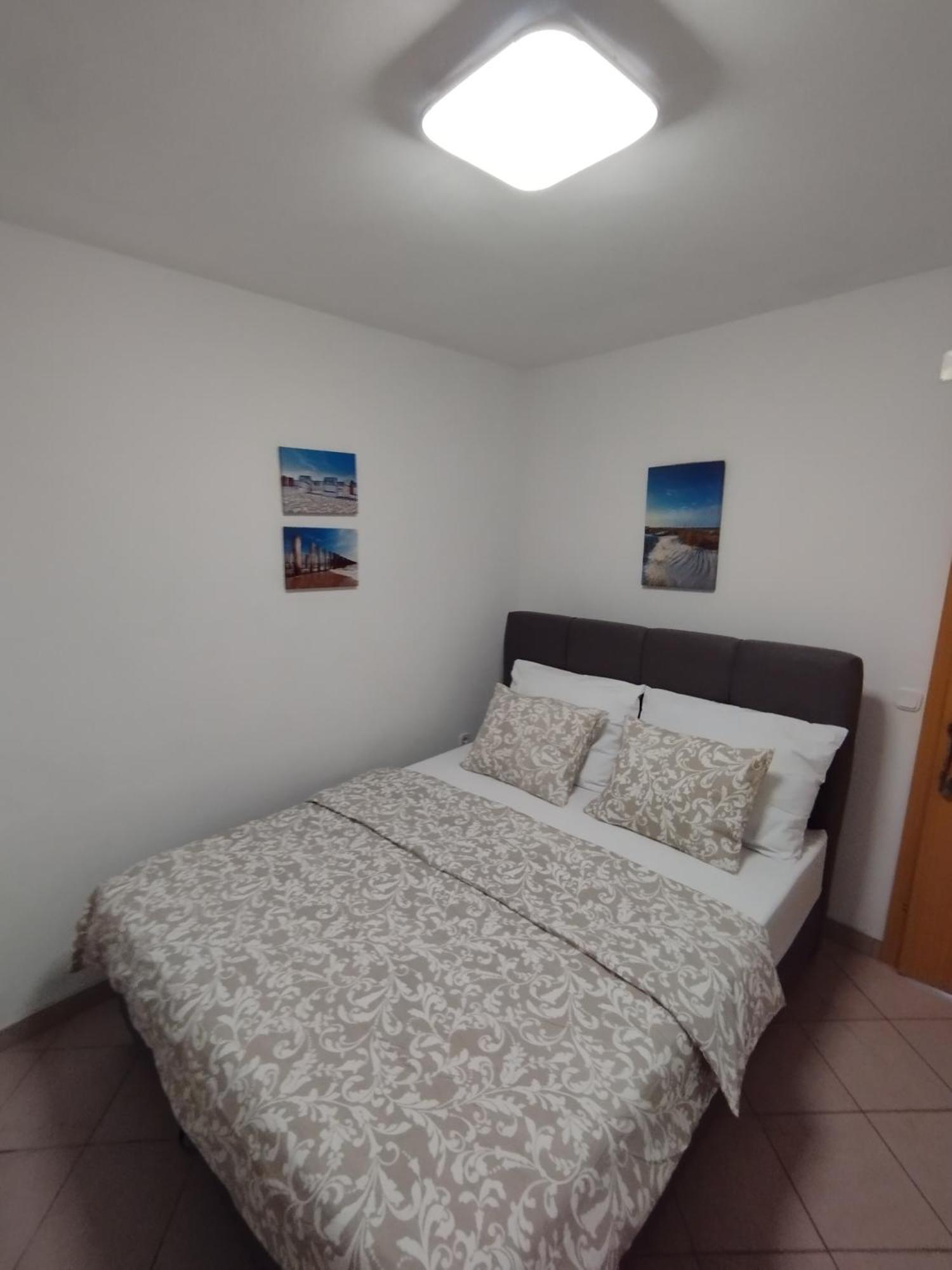 Apartments With Sea View Drvenik Makarska Riviera Εξωτερικό φωτογραφία