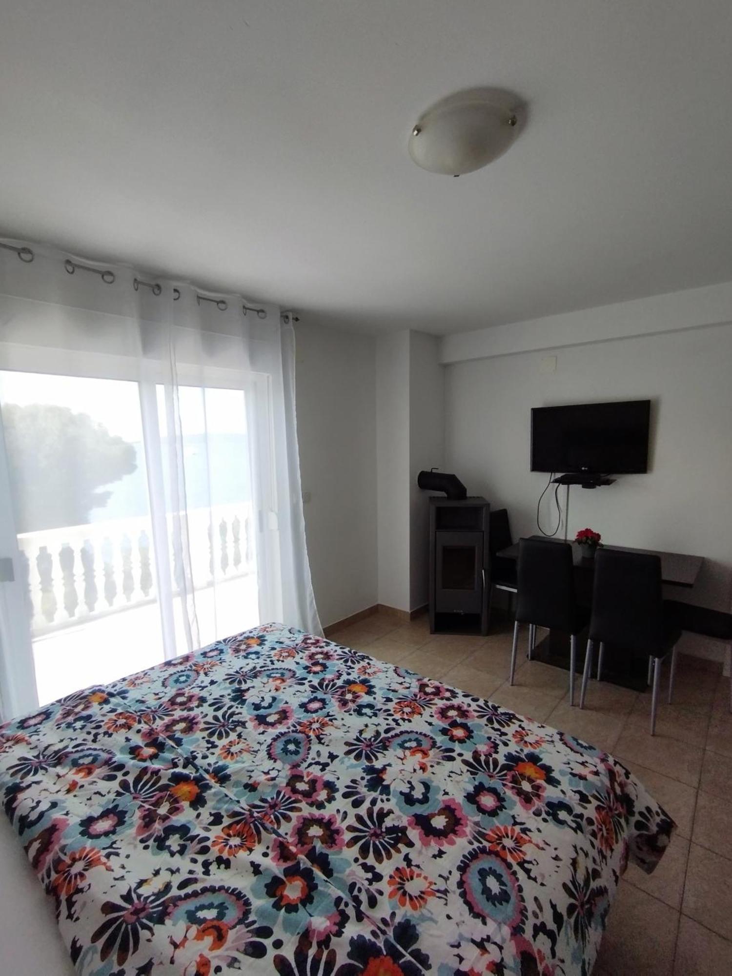 Apartments With Sea View Drvenik Makarska Riviera Εξωτερικό φωτογραφία