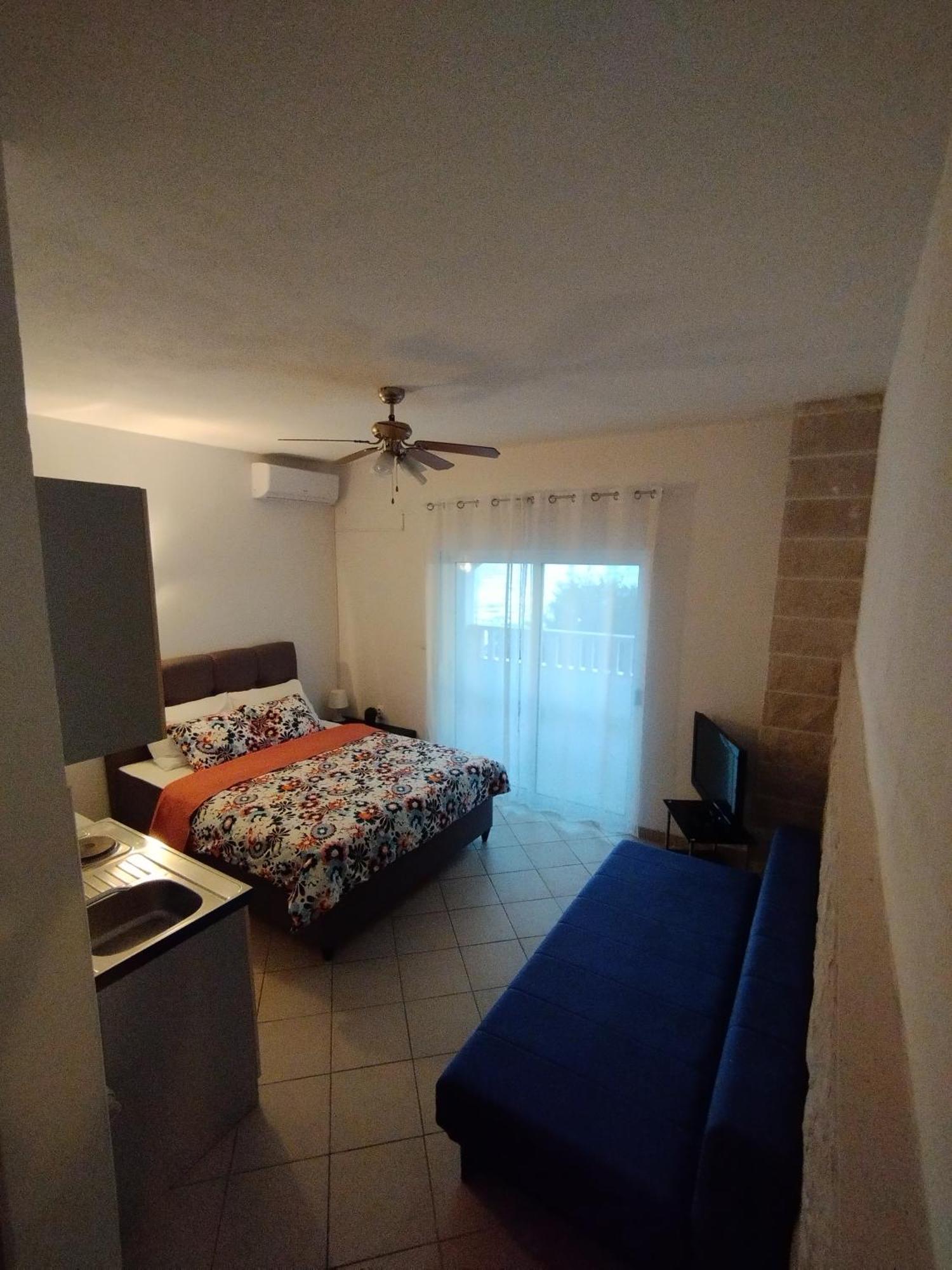 Apartments With Sea View Drvenik Makarska Riviera Εξωτερικό φωτογραφία