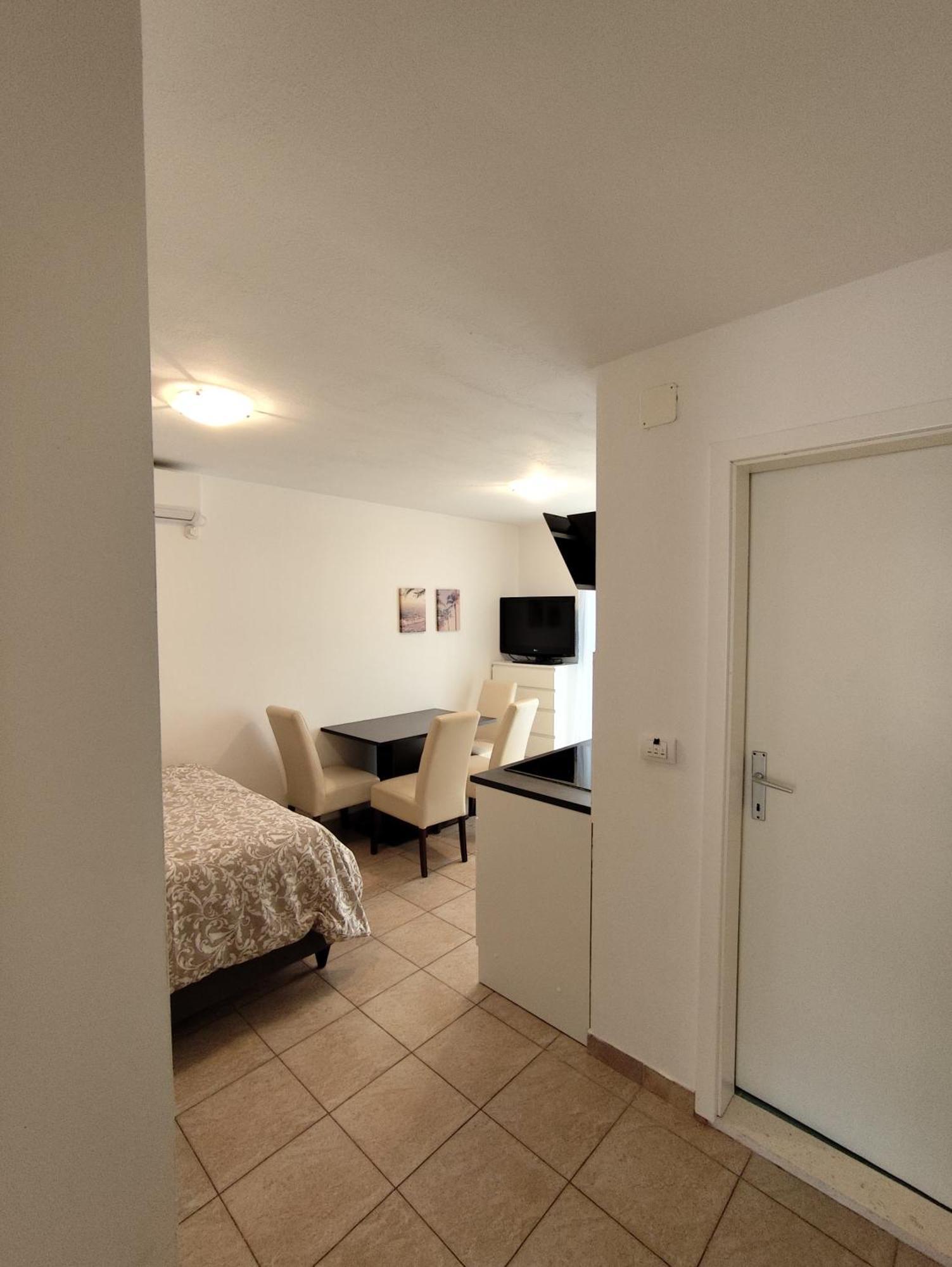 Apartments With Sea View Drvenik Makarska Riviera Εξωτερικό φωτογραφία